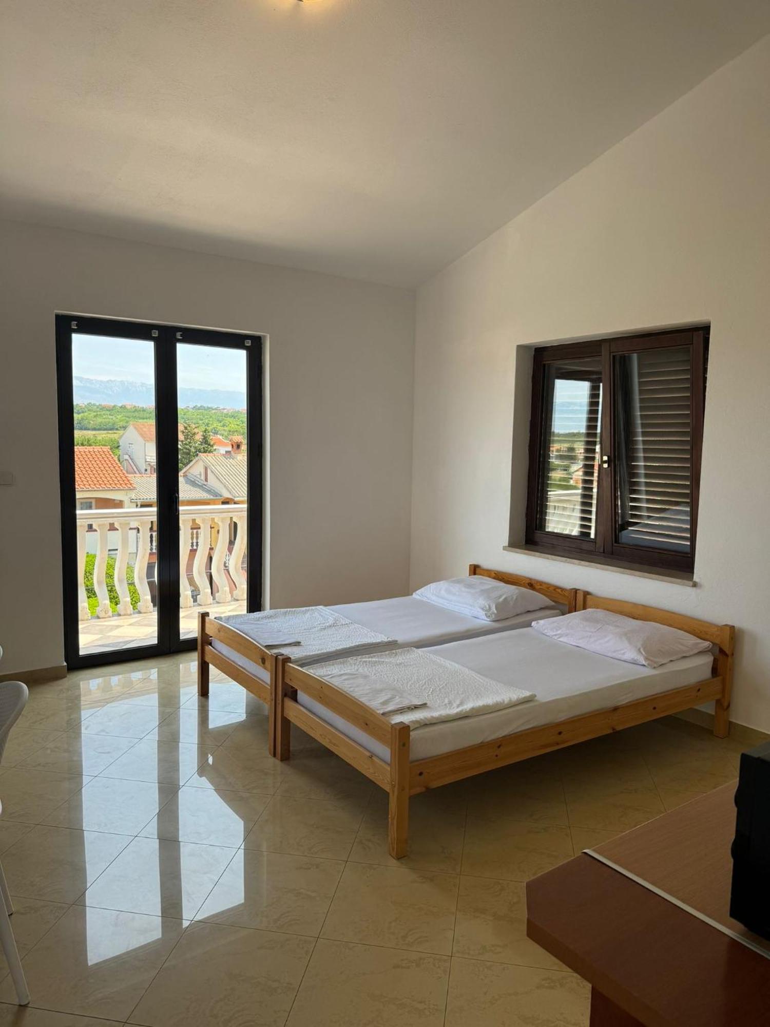 נין Apartments Bernarda 2 מראה חיצוני תמונה