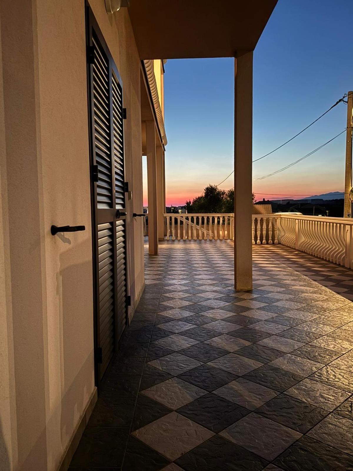נין Apartments Bernarda 2 מראה חיצוני תמונה